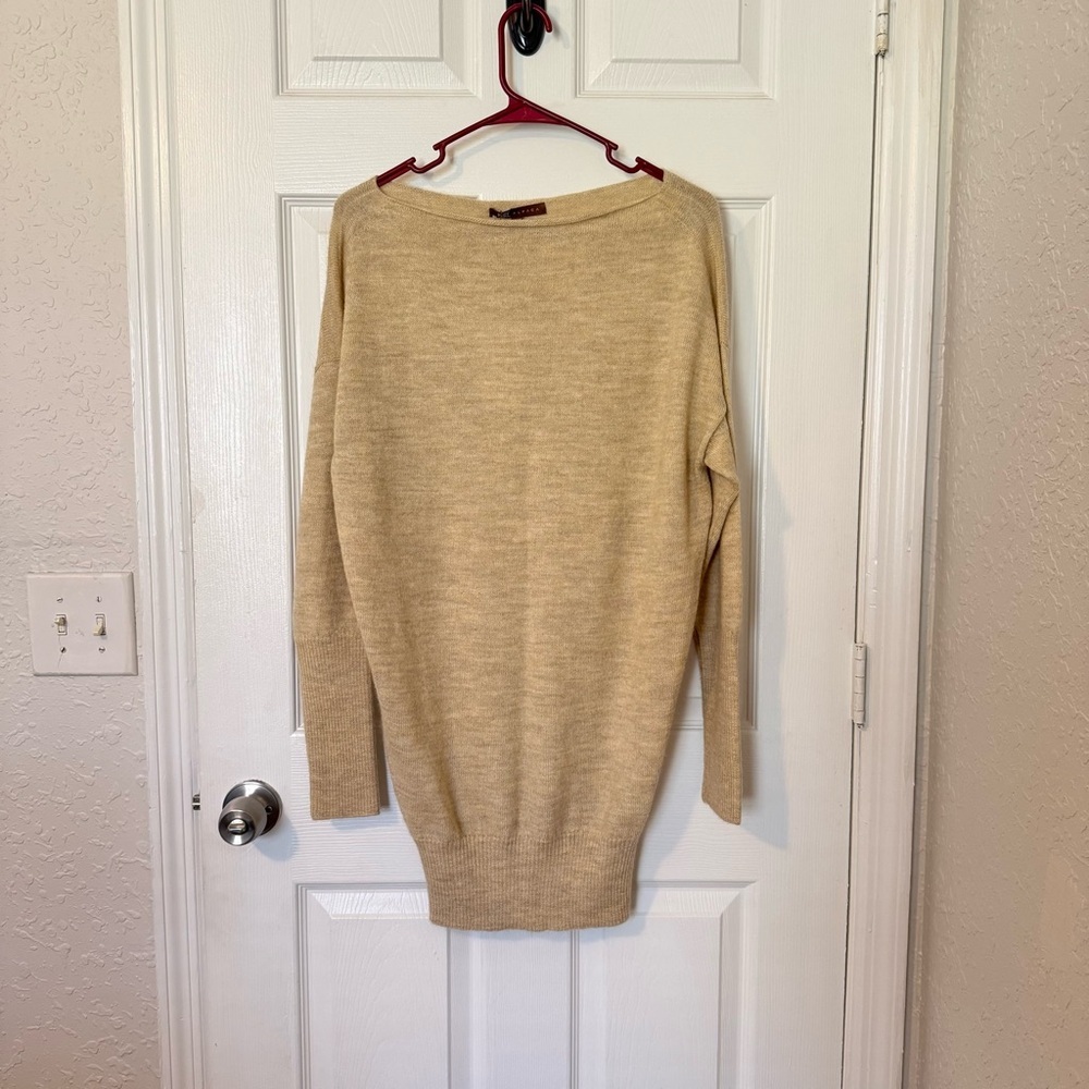 NWT Pure Alpaca 100% Baby Alpaca Tan Longlseeve Sweater Womens Top sz Small